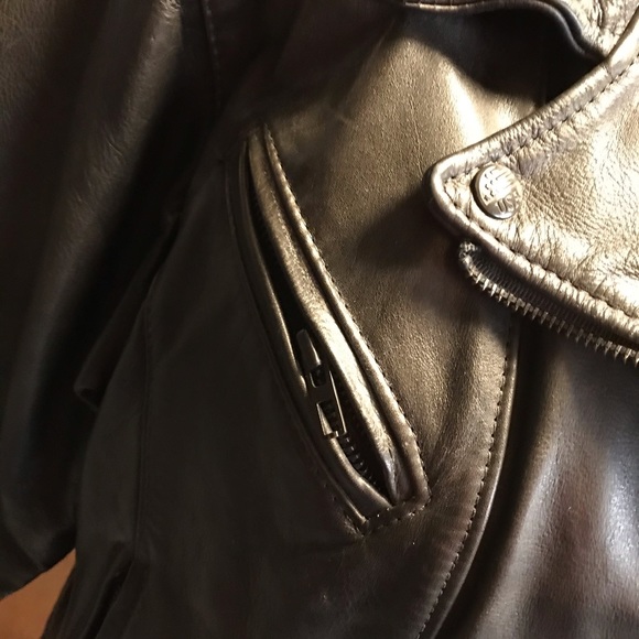 Leather Motorcycle riding jacket - Picture 3 of 7